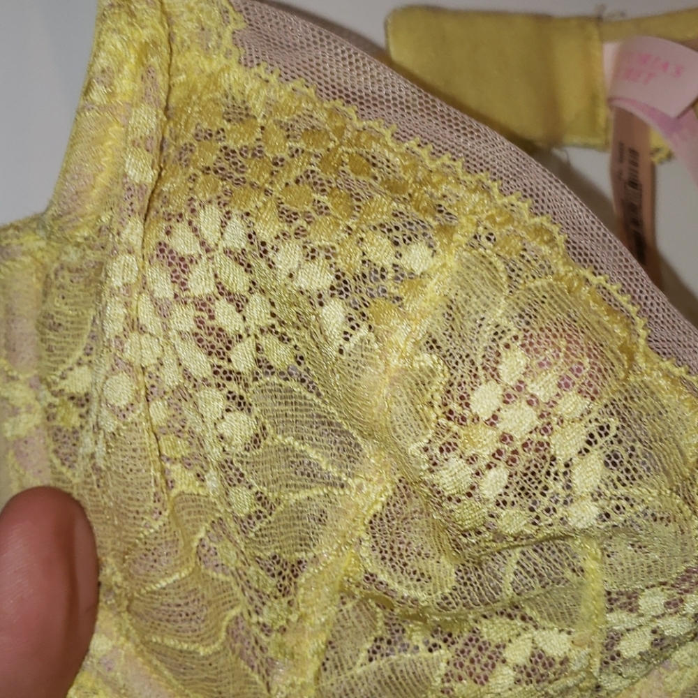 New Victoria's secret bra - Picture 2 of 3